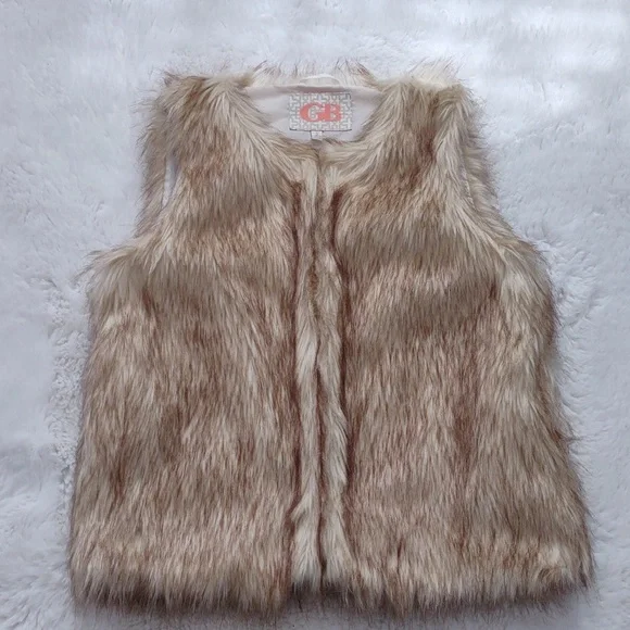 GB FUR VEST . - Picture 3 of 14